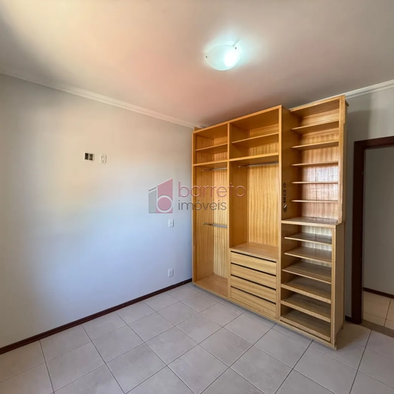 APARTAMENTO COM 03 QUARTOS À VENDA NO EDIFÍCIO PELICIARI – JUNDIAÍ/SP