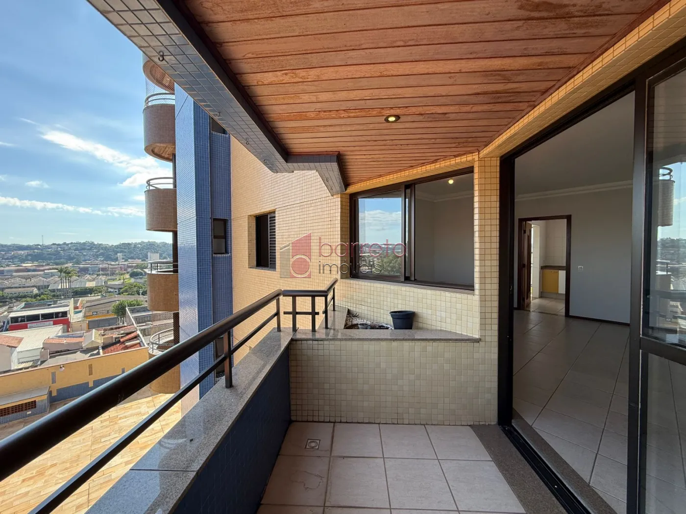 APARTAMENTO COM 03 QUARTOS À VENDA NO EDIFÍCIO PELICIARI – JUNDIAÍ/SP