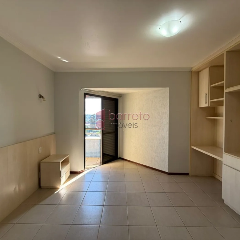 APARTAMENTO COM 03 QUARTOS À VENDA NO EDIFÍCIO PELICIARI – JUNDIAÍ/SP