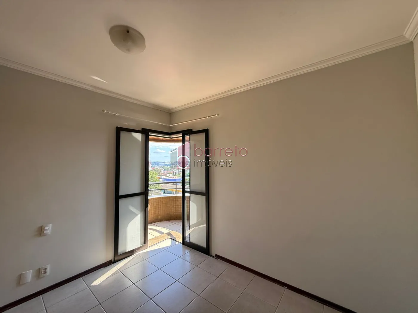 APARTAMENTO COM 03 QUARTOS À VENDA NO EDIFÍCIO PELICIARI – JUNDIAÍ/SP