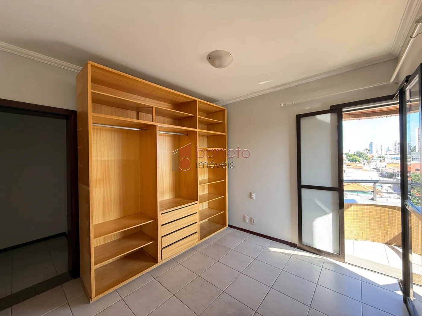 APARTAMENTO COM 03 QUARTOS À VENDA NO EDIFÍCIO PELICIARI – JUNDIAÍ/SP