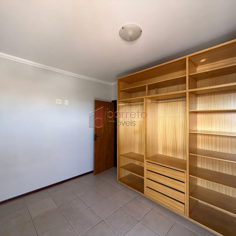 APARTAMENTO COM 03 QUARTOS À VENDA NO EDIFÍCIO PELICIARI – JUNDIAÍ/SP