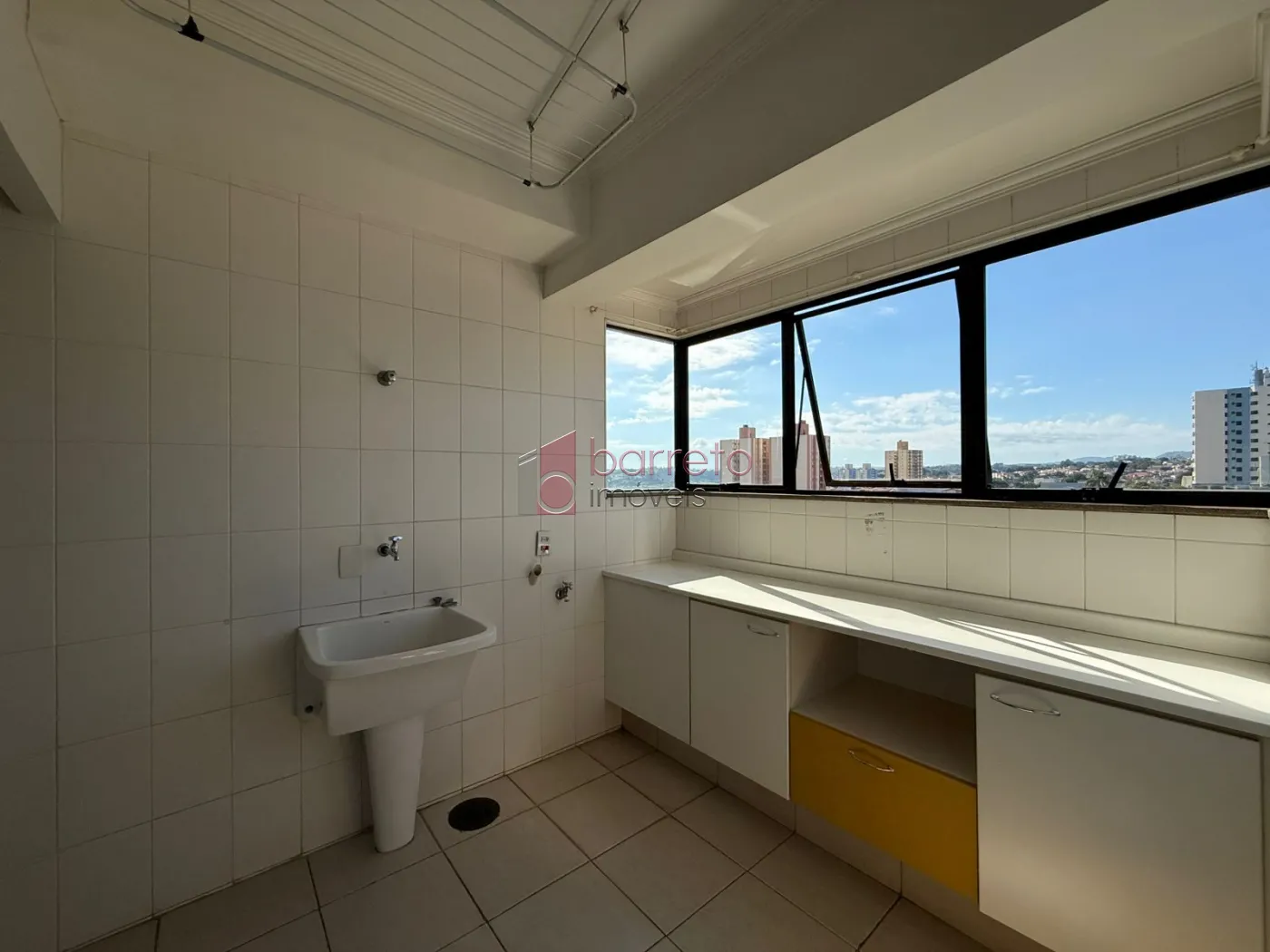 APARTAMENTO COM 03 QUARTOS À VENDA NO EDIFÍCIO PELICIARI – JUNDIAÍ/SP