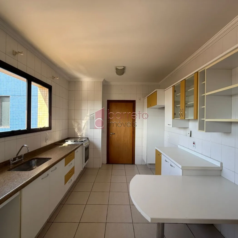 APARTAMENTO COM 03 QUARTOS À VENDA NO EDIFÍCIO PELICIARI – JUNDIAÍ/SP