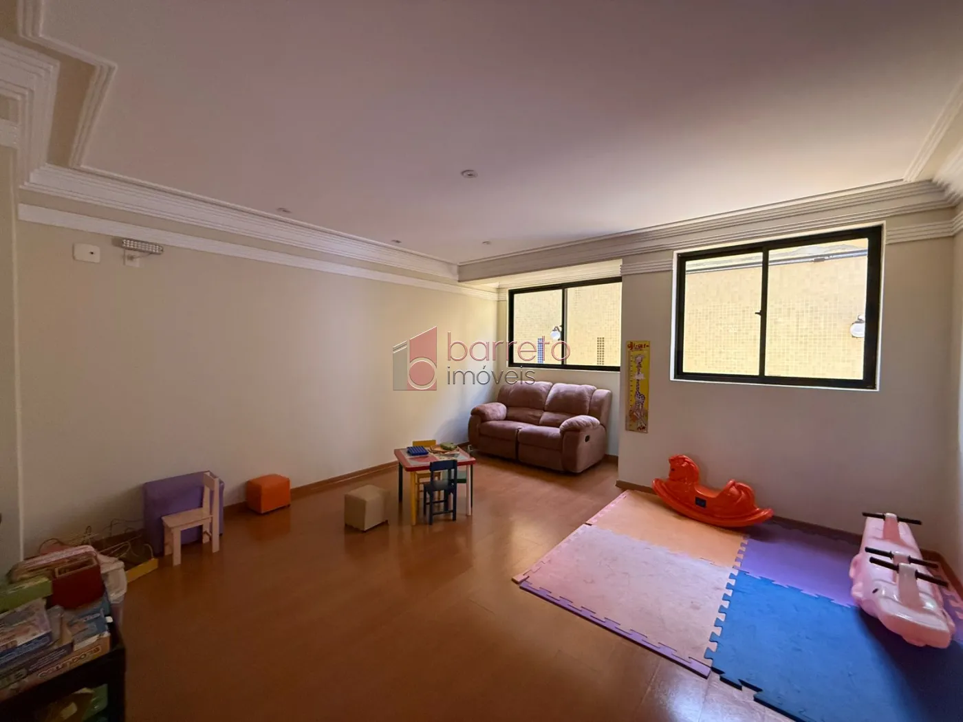 APARTAMENTO COM 03 QUARTOS À VENDA NO EDIFÍCIO PELICIARI – JUNDIAÍ/SP