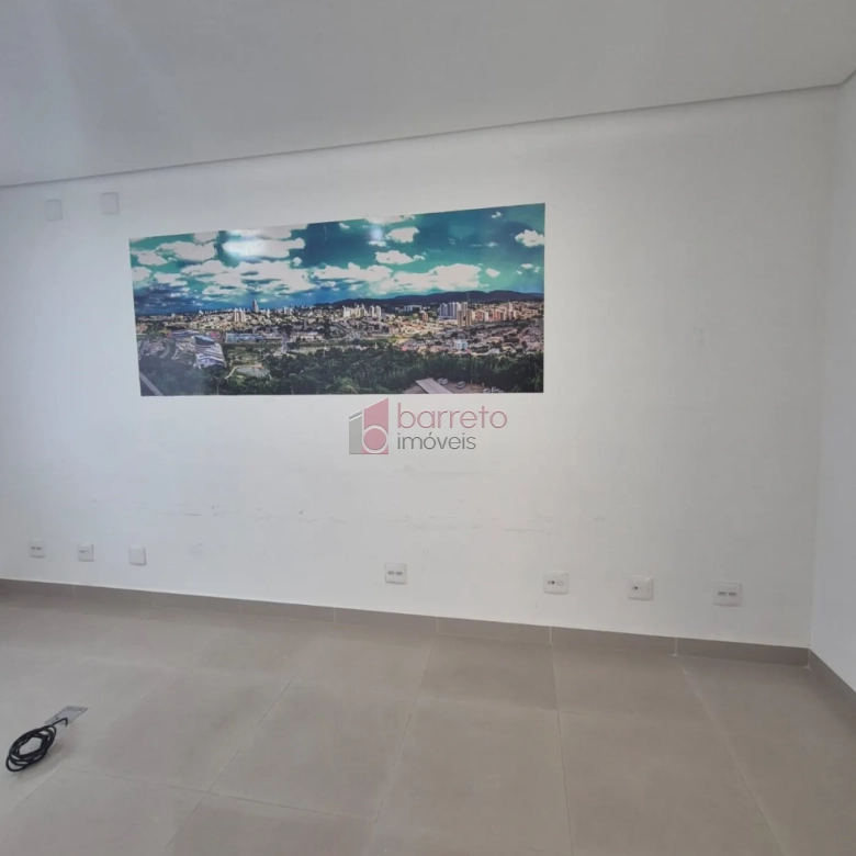 CASA DE USO MISTO À VENDA NO JARDIM ESPLANADA EM JUNDIAÍ/SP