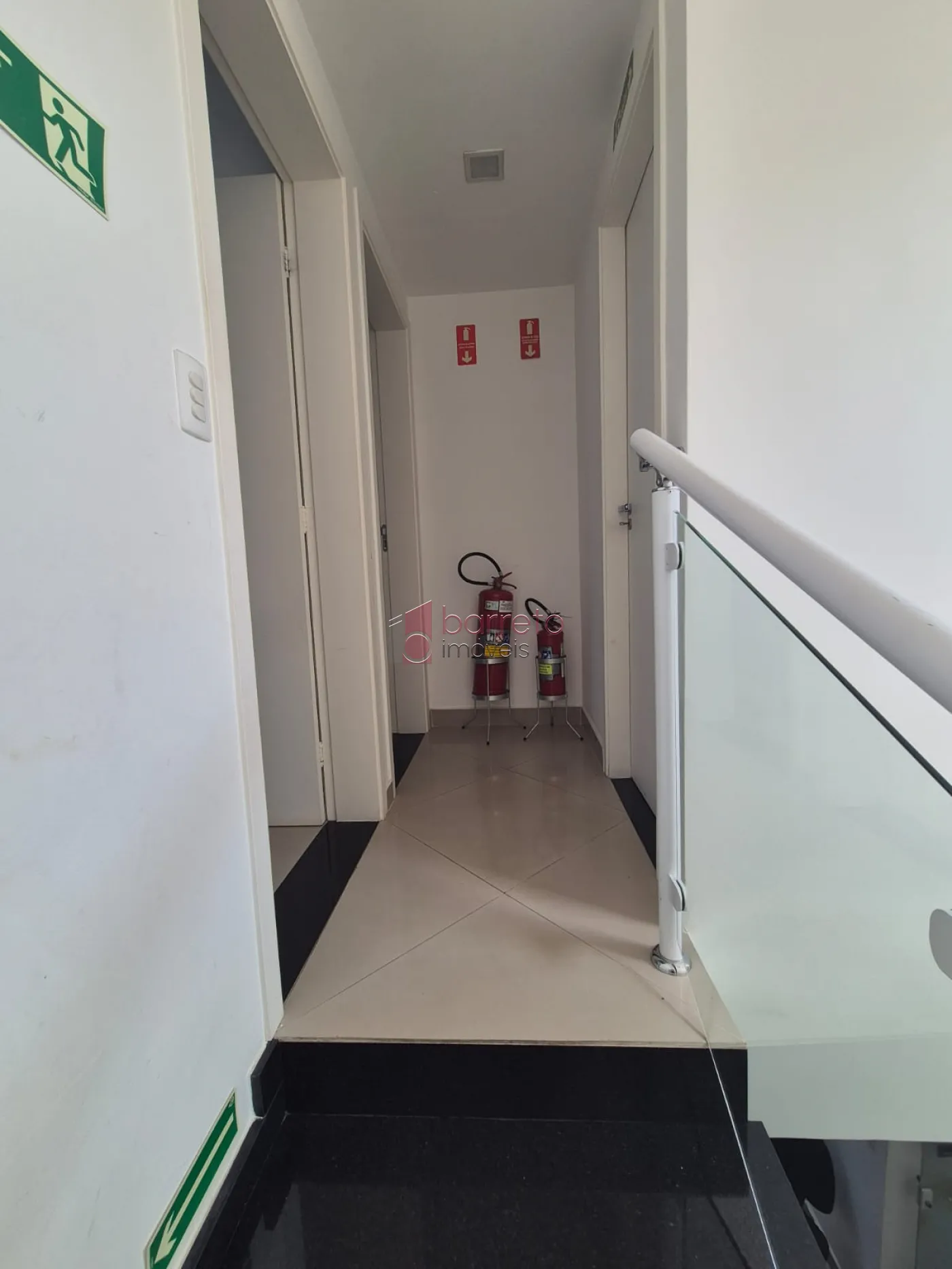 CASA DE USO MISTO À VENDA NO JARDIM ESPLANADA EM JUNDIAÍ/SP