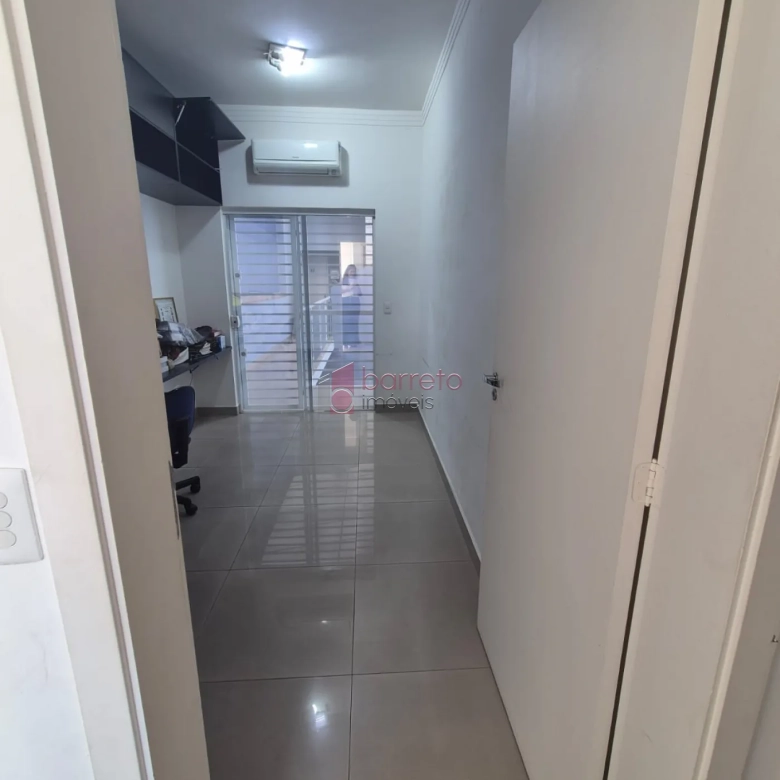 CASA DE USO MISTO À VENDA NO JARDIM ESPLANADA EM JUNDIAÍ/SP