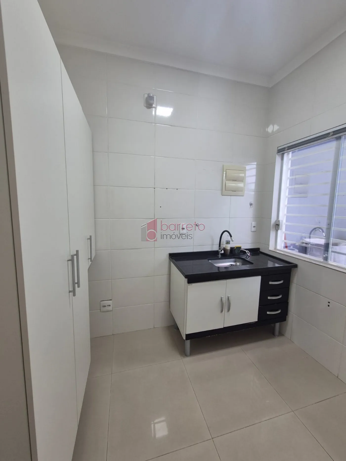 CASA DE USO MISTO À VENDA NO JARDIM ESPLANADA EM JUNDIAÍ/SP