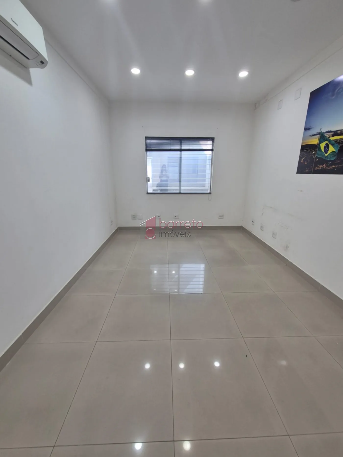 CASA DE USO MISTO À VENDA NO JARDIM ESPLANADA EM JUNDIAÍ/SP