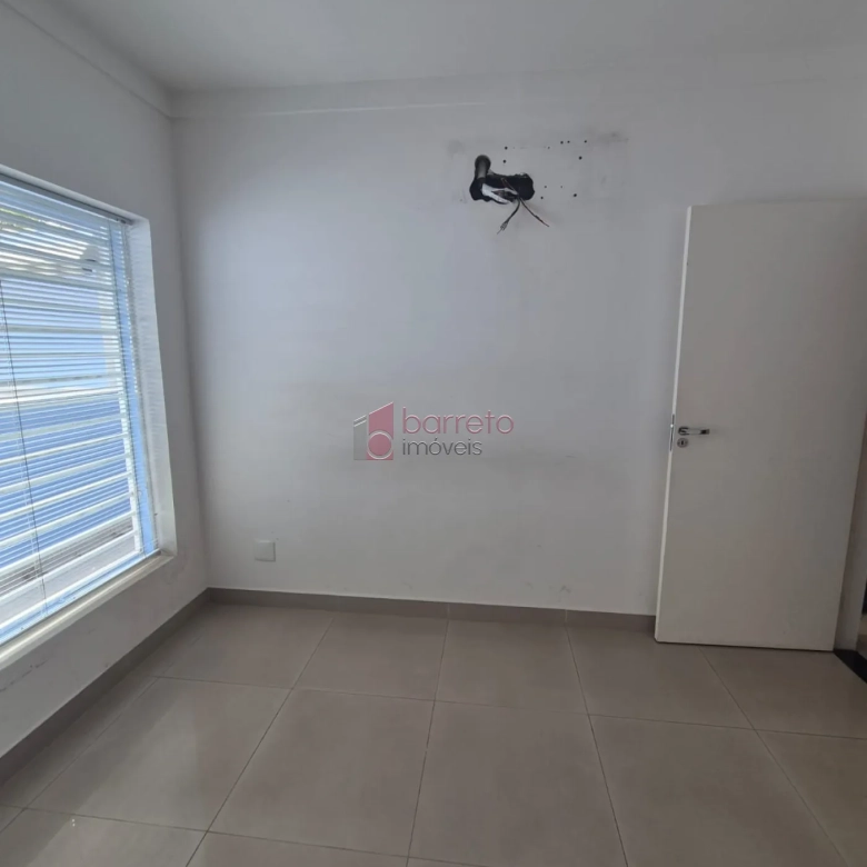 CASA DE USO MISTO À VENDA NO JARDIM ESPLANADA EM JUNDIAÍ/SP