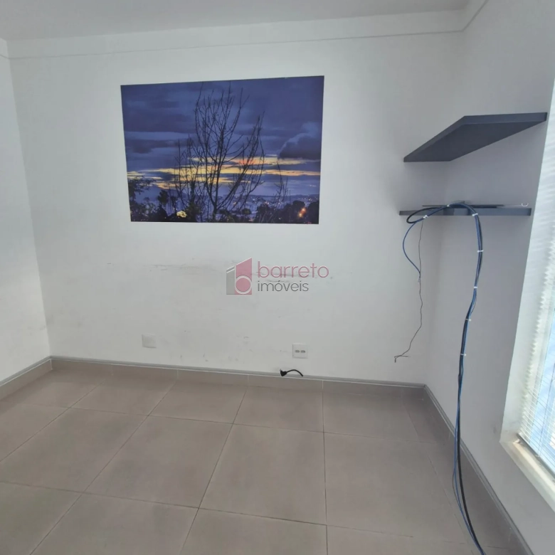 CASA DE USO MISTO À VENDA NO JARDIM ESPLANADA EM JUNDIAÍ/SP