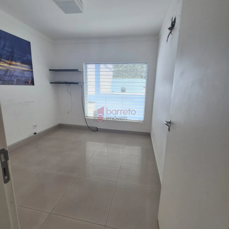 CASA DE USO MISTO À VENDA NO JARDIM ESPLANADA EM JUNDIAÍ/SP
