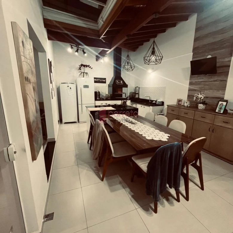 CASA À VENDA – 03 QUARTOS – CONDOMÍNIO BELLA COLÔNIA – JUNDIAÍ/SP