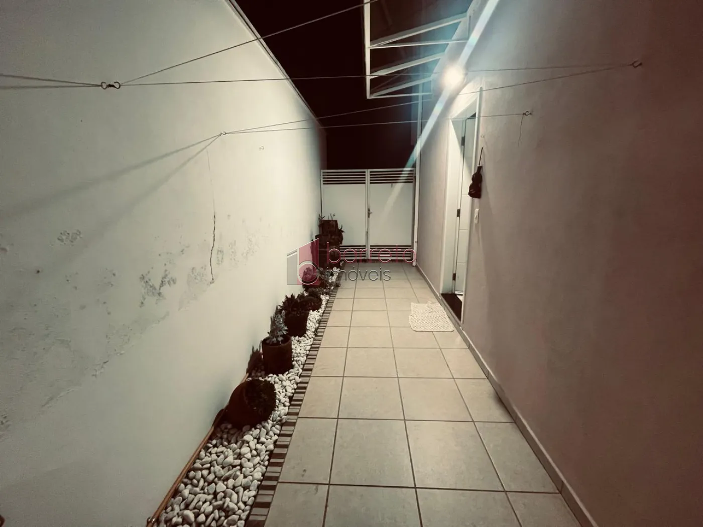 CASA À VENDA – 03 QUARTOS – CONDOMÍNIO BELLA COLÔNIA – JUNDIAÍ/SP