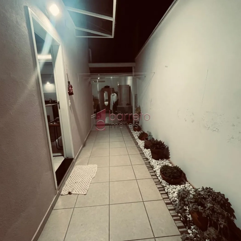 CASA À VENDA – 03 QUARTOS – CONDOMÍNIO BELLA COLÔNIA – JUNDIAÍ/SP