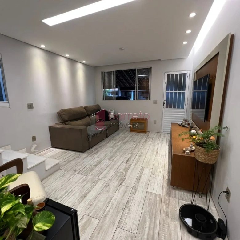 CASA À VENDA NO CONDOMÍNIO VILA RUBI EM JUNDIAÍ/SP
