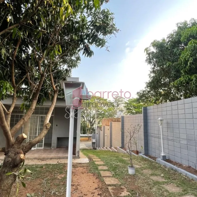 SOBRADO PARA VENDA E LOCAÇÃO NO CONDOMÍNIO JARDIM EUROPA NO BAIRRO NOVO MUNDO – JUNDIAÍ/SP