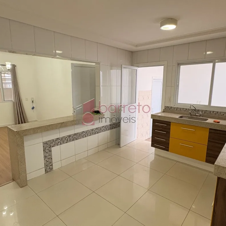 CASA À VENDA NO BAIRRO VILA HORTOLÂNDIA EM JUNDIAÍ/SP