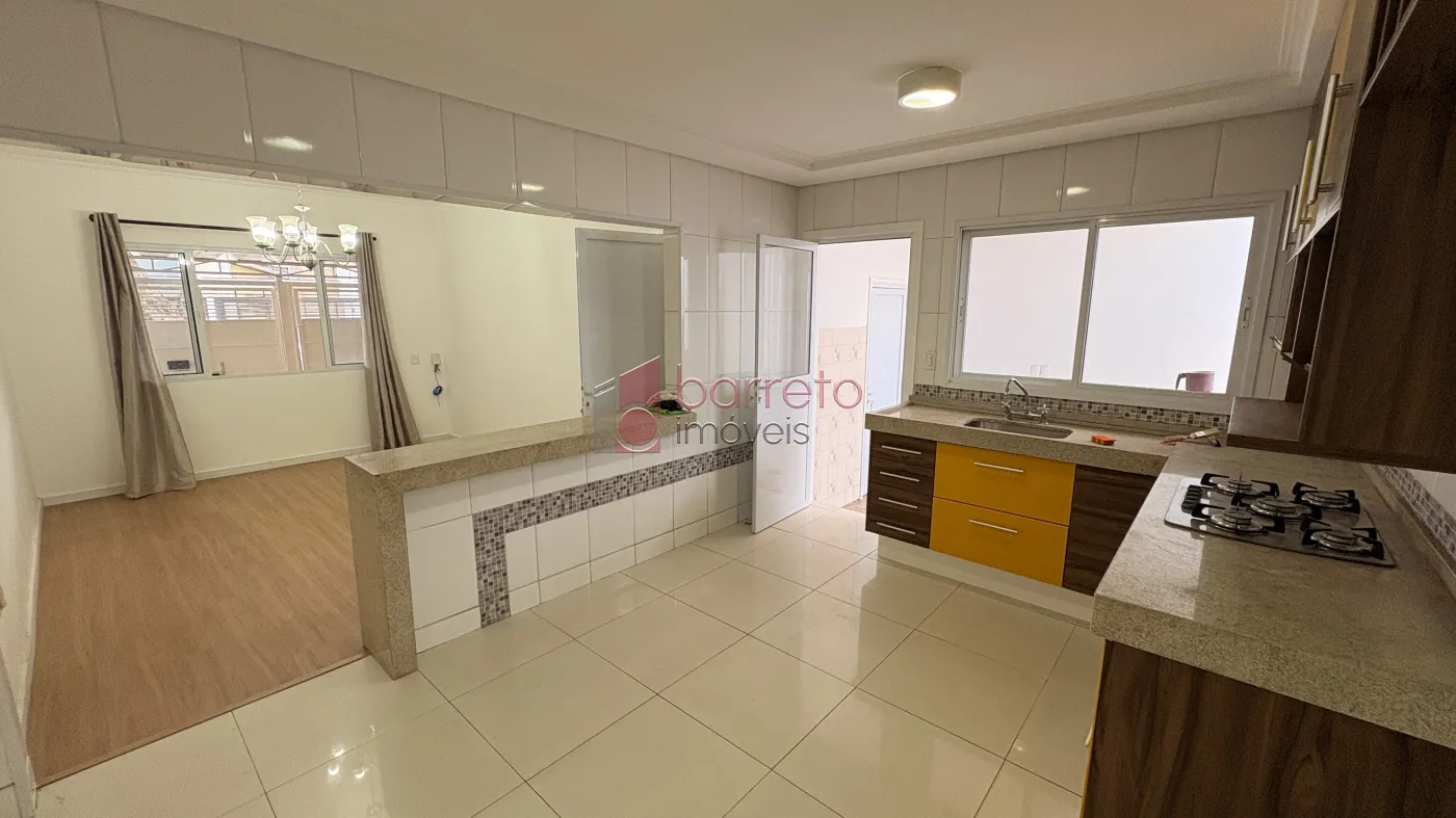 CASA À VENDA NO BAIRRO VILA HORTOLÂNDIA EM JUNDIAÍ/SP