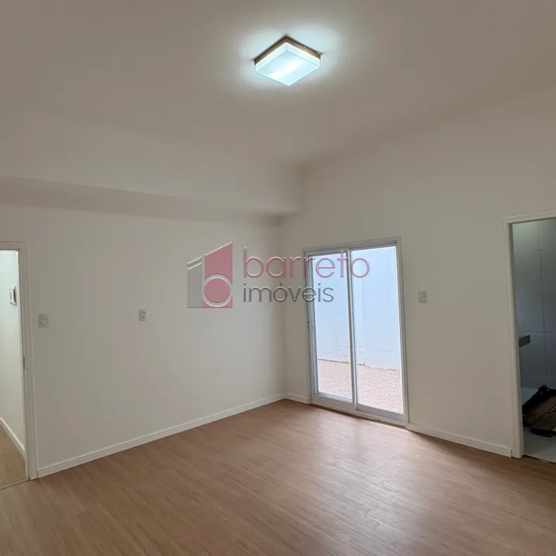 CASA À VENDA NO BAIRRO VILA HORTOLÂNDIA EM JUNDIAÍ/SP