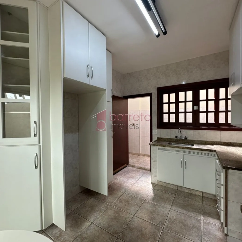 CASA PARA VENDA E LOCAÇÃO COM EDÍCULA NO BAIRRO JARDIM FLORESTAL – JUNDIAÍ/SP