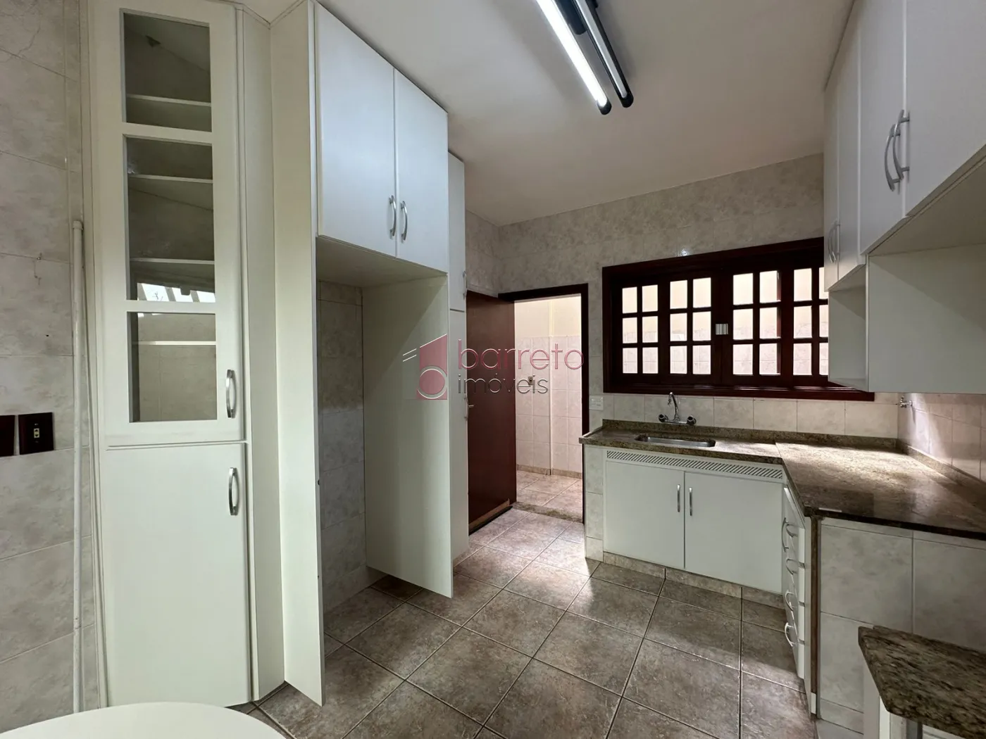 CASA PARA VENDA E LOCAÇÃO COM EDÍCULA NO BAIRRO JARDIM FLORESTAL – JUNDIAÍ/SP