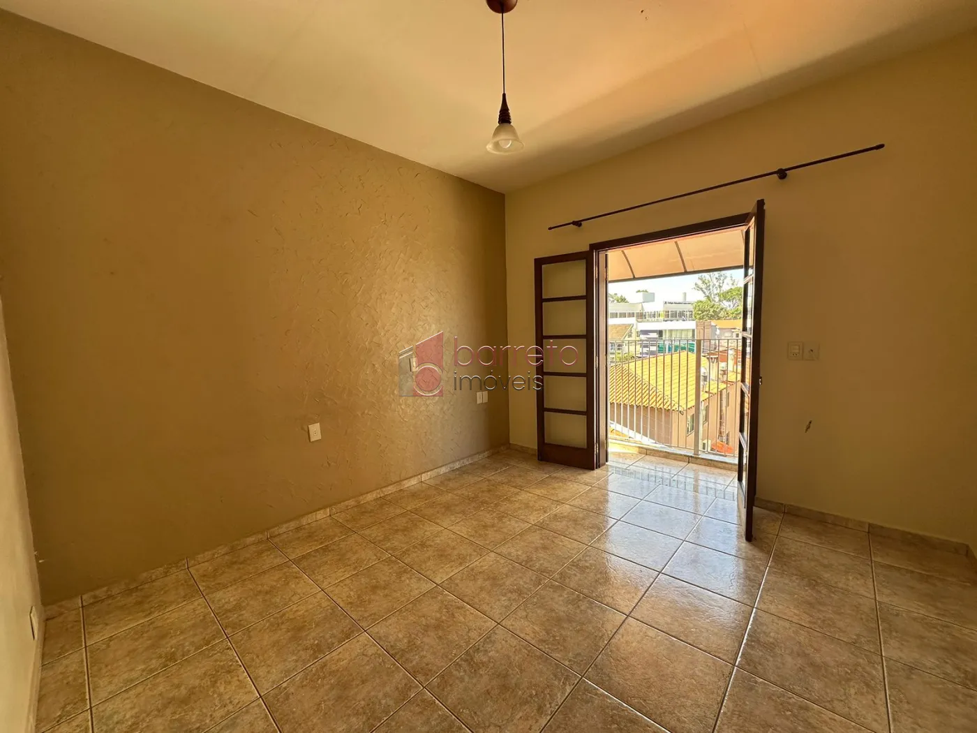 CASA PARA VENDA E LOCAÇÃO COM EDÍCULA NO BAIRRO JARDIM FLORESTAL – JUNDIAÍ/SP