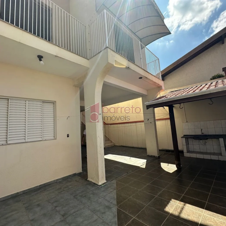CASA PARA VENDA E LOCAÇÃO COM EDÍCULA NO BAIRRO JARDIM FLORESTAL – JUNDIAÍ/SP