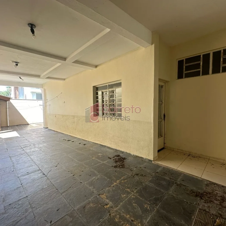 CASA PARA VENDA E LOCAÇÃO COM EDÍCULA NO BAIRRO JARDIM FLORESTAL – JUNDIAÍ/SP