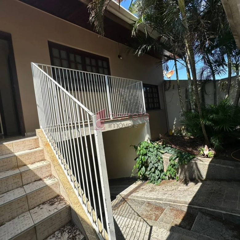 CASA PARA VENDA E LOCAÇÃO COM EDÍCULA NO BAIRRO JARDIM FLORESTAL – JUNDIAÍ/SP