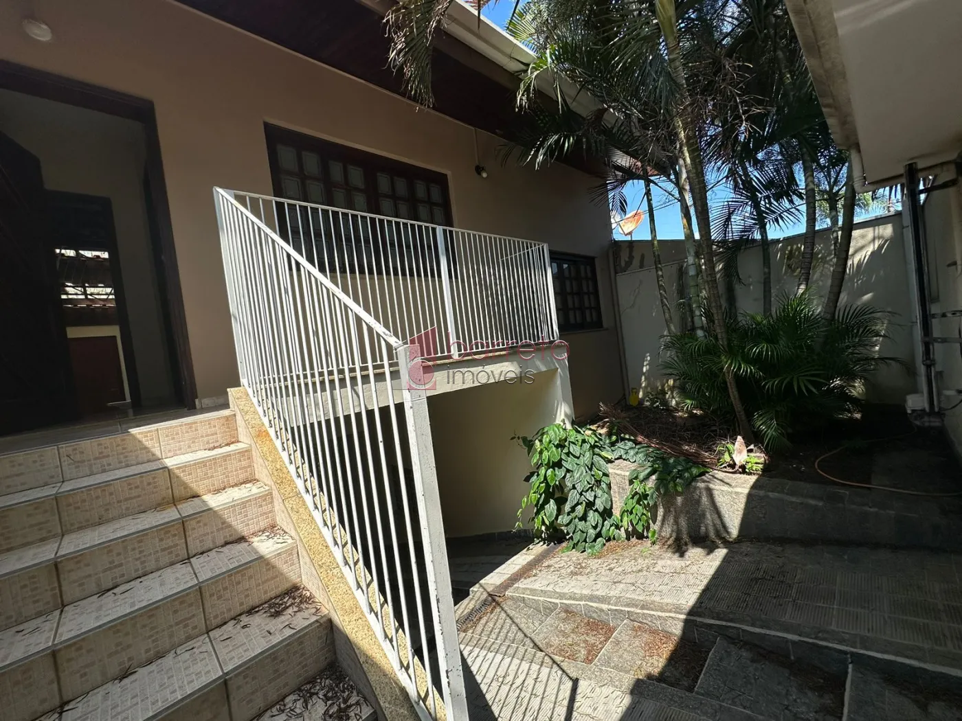 CASA PARA VENDA E LOCAÇÃO COM EDÍCULA NO BAIRRO JARDIM FLORESTAL – JUNDIAÍ/SP