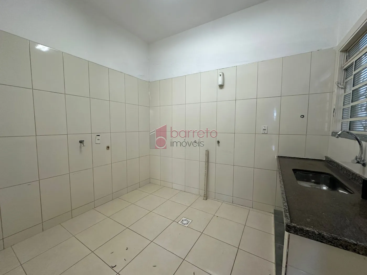 CASA PARA VENDA E LOCAÇÃO COM EDÍCULA NO BAIRRO JARDIM FLORESTAL – JUNDIAÍ/SP