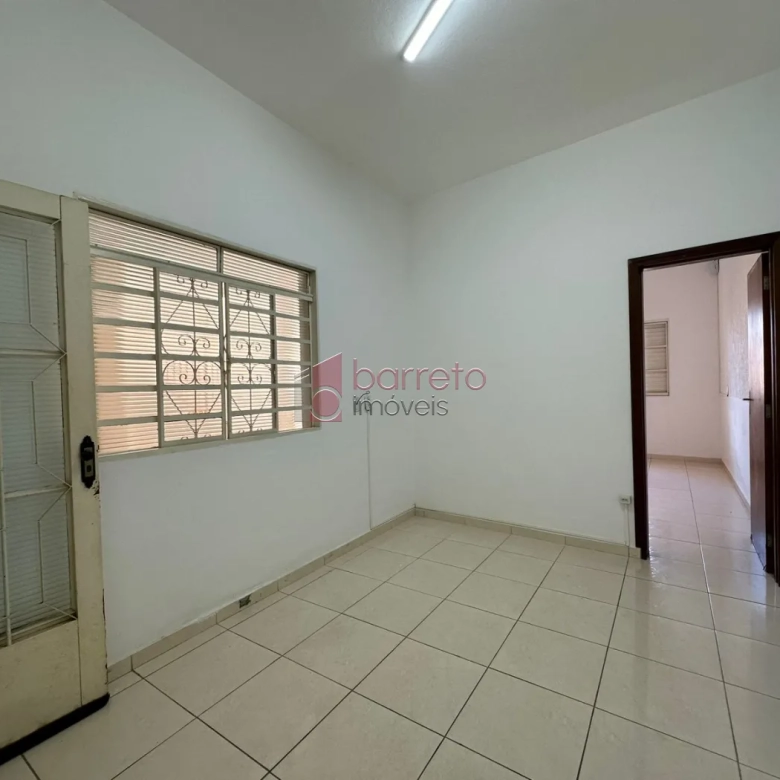 CASA PARA VENDA E LOCAÇÃO COM EDÍCULA NO BAIRRO JARDIM FLORESTAL – JUNDIAÍ/SP