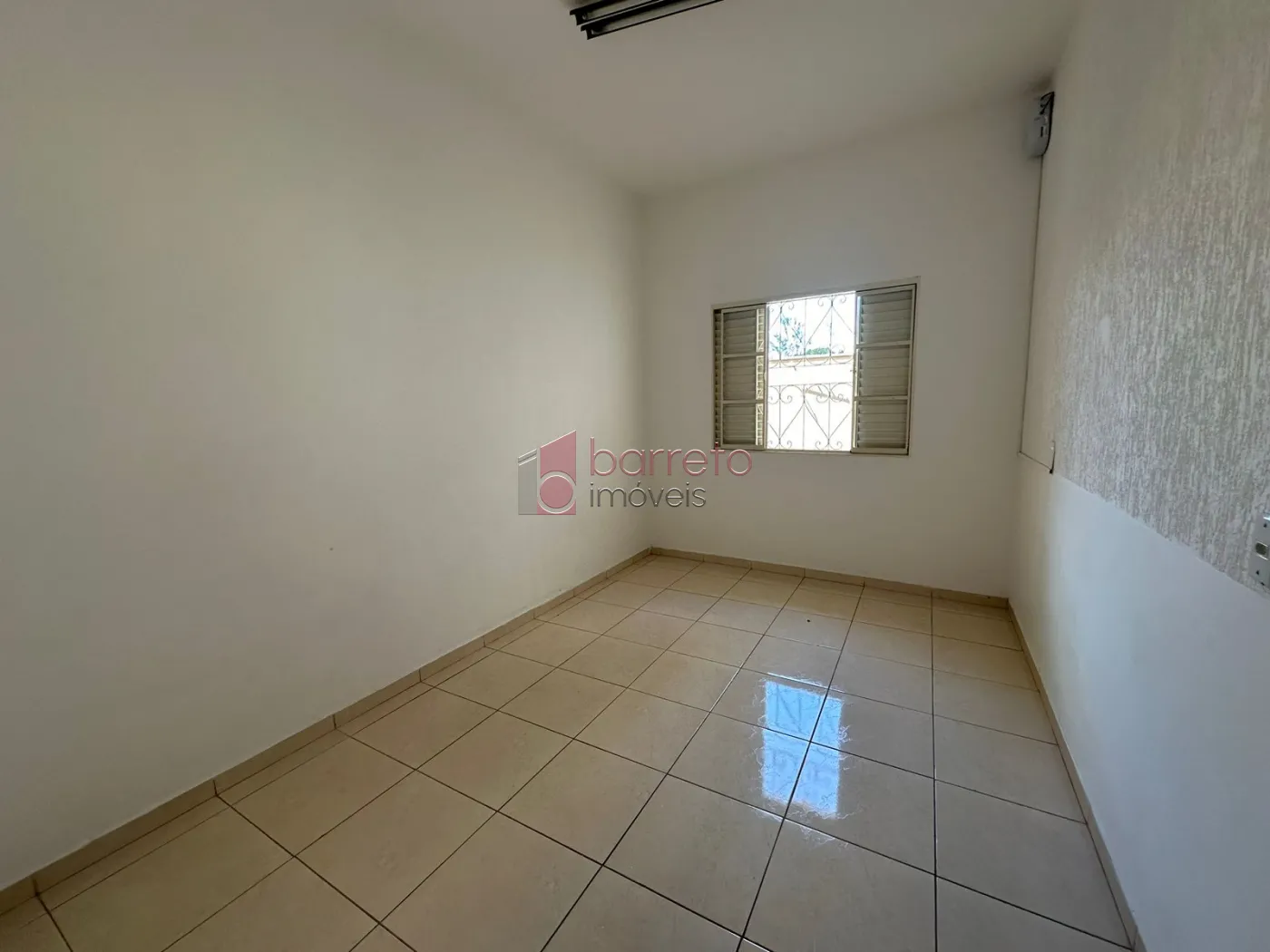 CASA PARA VENDA E LOCAÇÃO COM EDÍCULA NO BAIRRO JARDIM FLORESTAL – JUNDIAÍ/SP