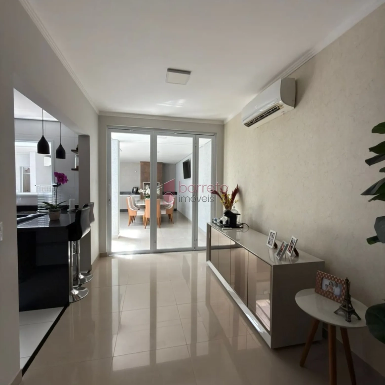 CASA À VENDA NO JARDIM MARAMBAIA EM JUNDIAÍ/SP
