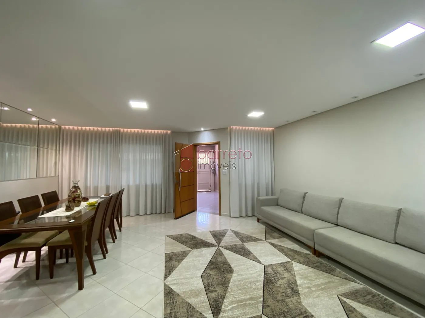 CASA À VENDA NO PARQUE ALMERINDA PEREIRA CHAVES – JUNDIAÍ/SP
