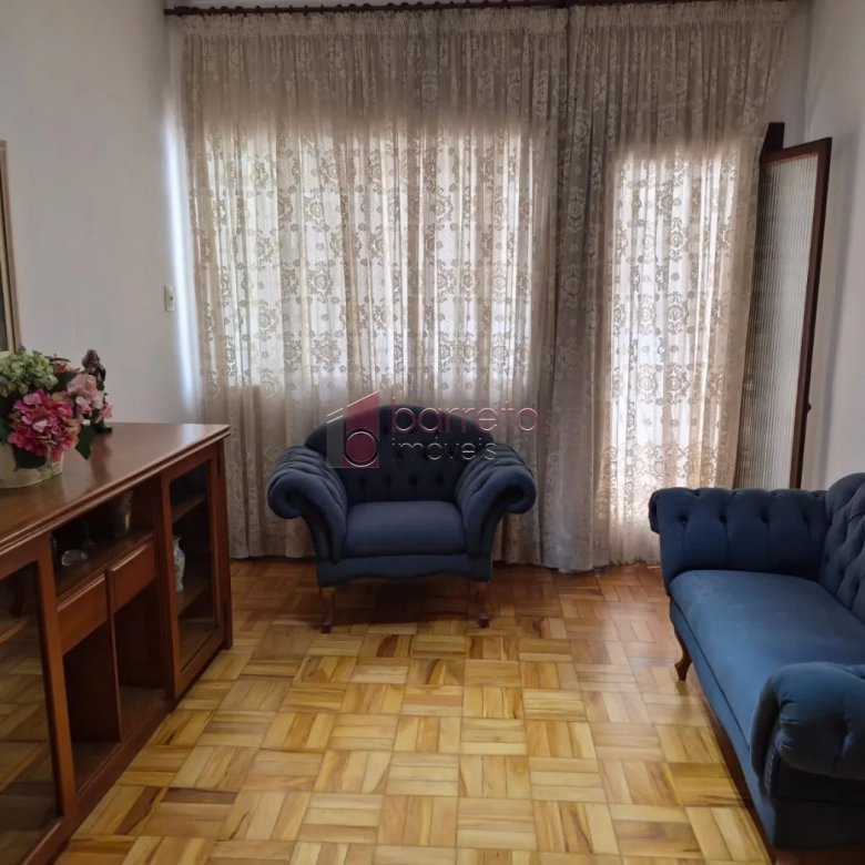 CASA À VENDA NO BAIRRO  PARQUE DO COLÉGIO EM JUNDIAÍ/SP