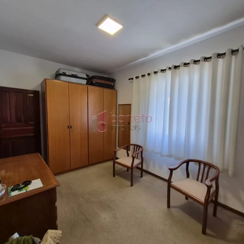 CASA À VENDA NO BAIRRO  PARQUE DO COLÉGIO EM JUNDIAÍ/SP
