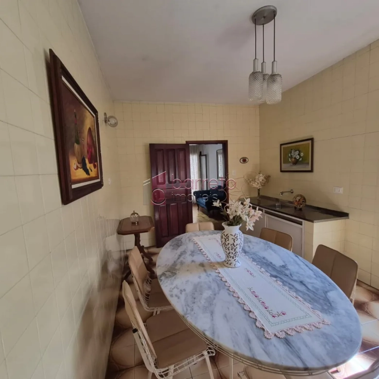 CASA À VENDA NO BAIRRO  PARQUE DO COLÉGIO EM JUNDIAÍ/SP