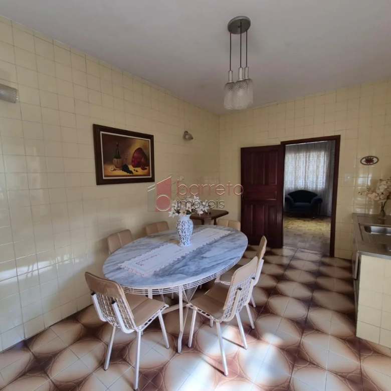CASA À VENDA NO BAIRRO  PARQUE DO COLÉGIO EM JUNDIAÍ/SP