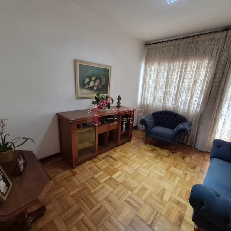 CASA À VENDA NO BAIRRO  PARQUE DO COLÉGIO EM JUNDIAÍ/SP