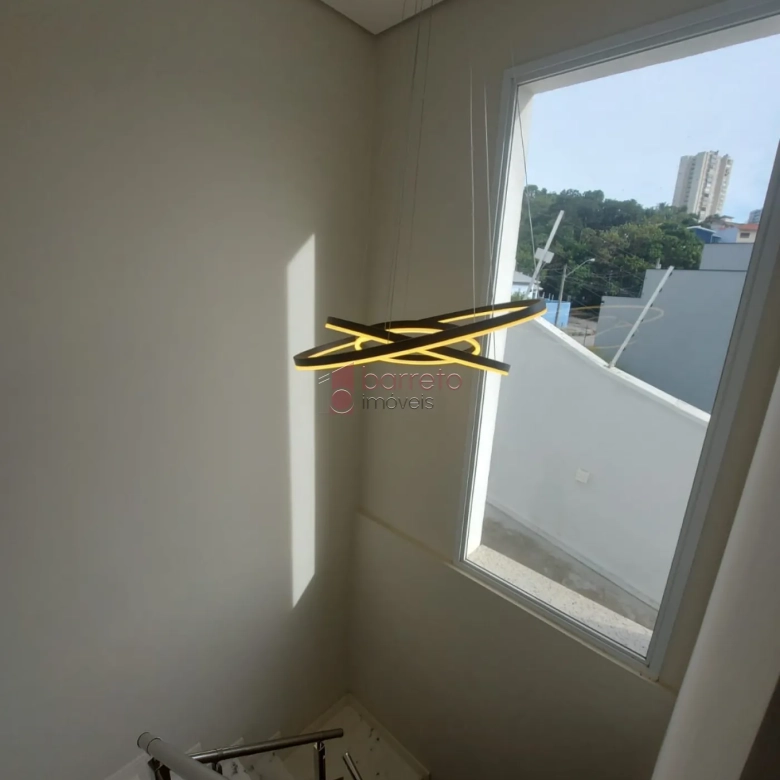 CASA COM PISCINA À VENDA NO RESIDENCIAL NOVE DE JULHO EM JUNDIAÍ/SP