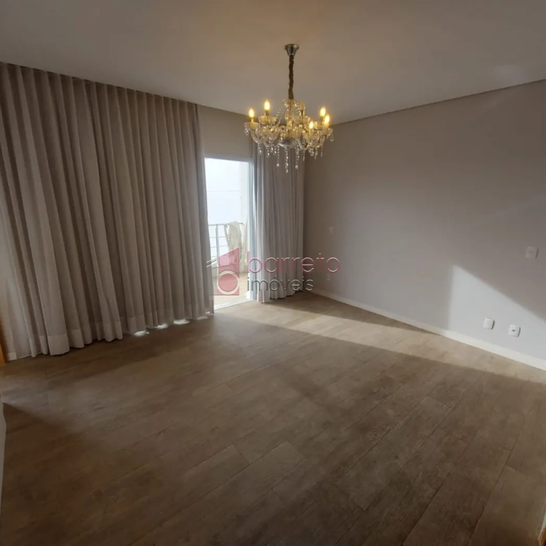 CASA COM PISCINA À VENDA NO RESIDENCIAL NOVE DE JULHO EM JUNDIAÍ/SP