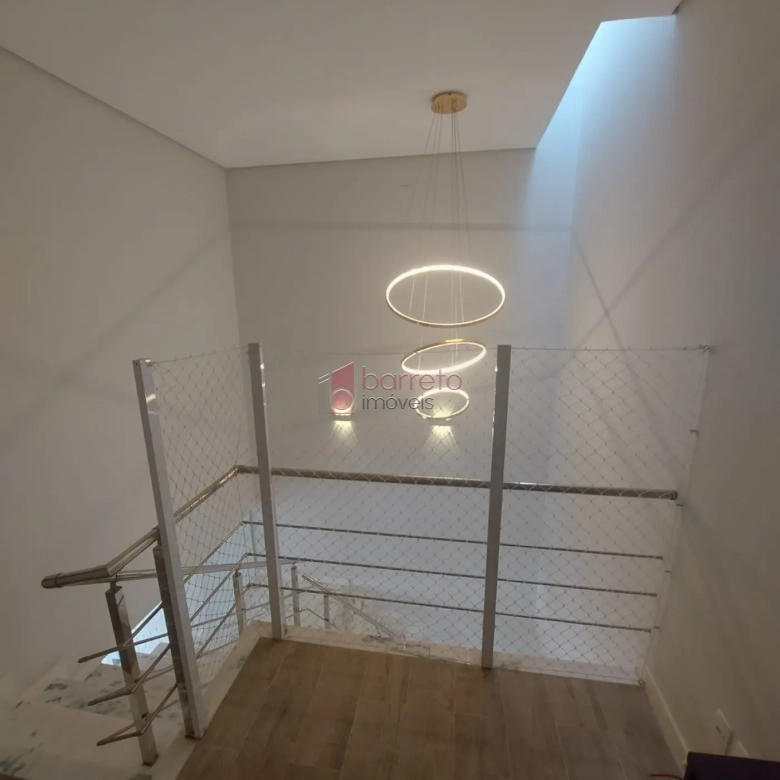 CASA COM PISCINA À VENDA NO RESIDENCIAL NOVE DE JULHO EM JUNDIAÍ/SP