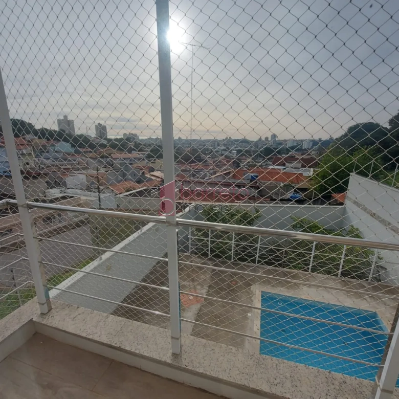 CASA COM PISCINA À VENDA NO RESIDENCIAL NOVE DE JULHO EM JUNDIAÍ/SP