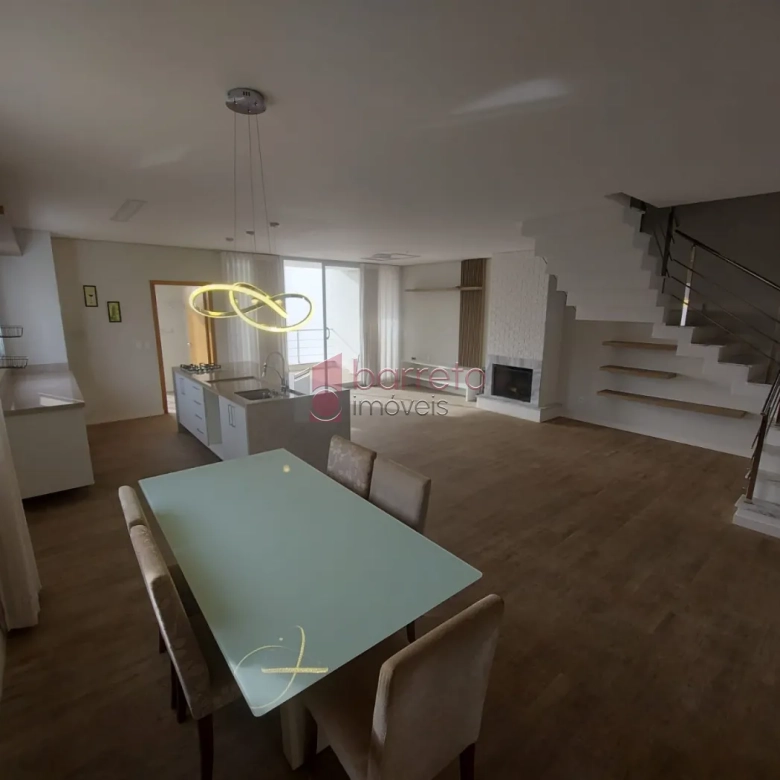 CASA COM PISCINA À VENDA NO RESIDENCIAL NOVE DE JULHO EM JUNDIAÍ/SP