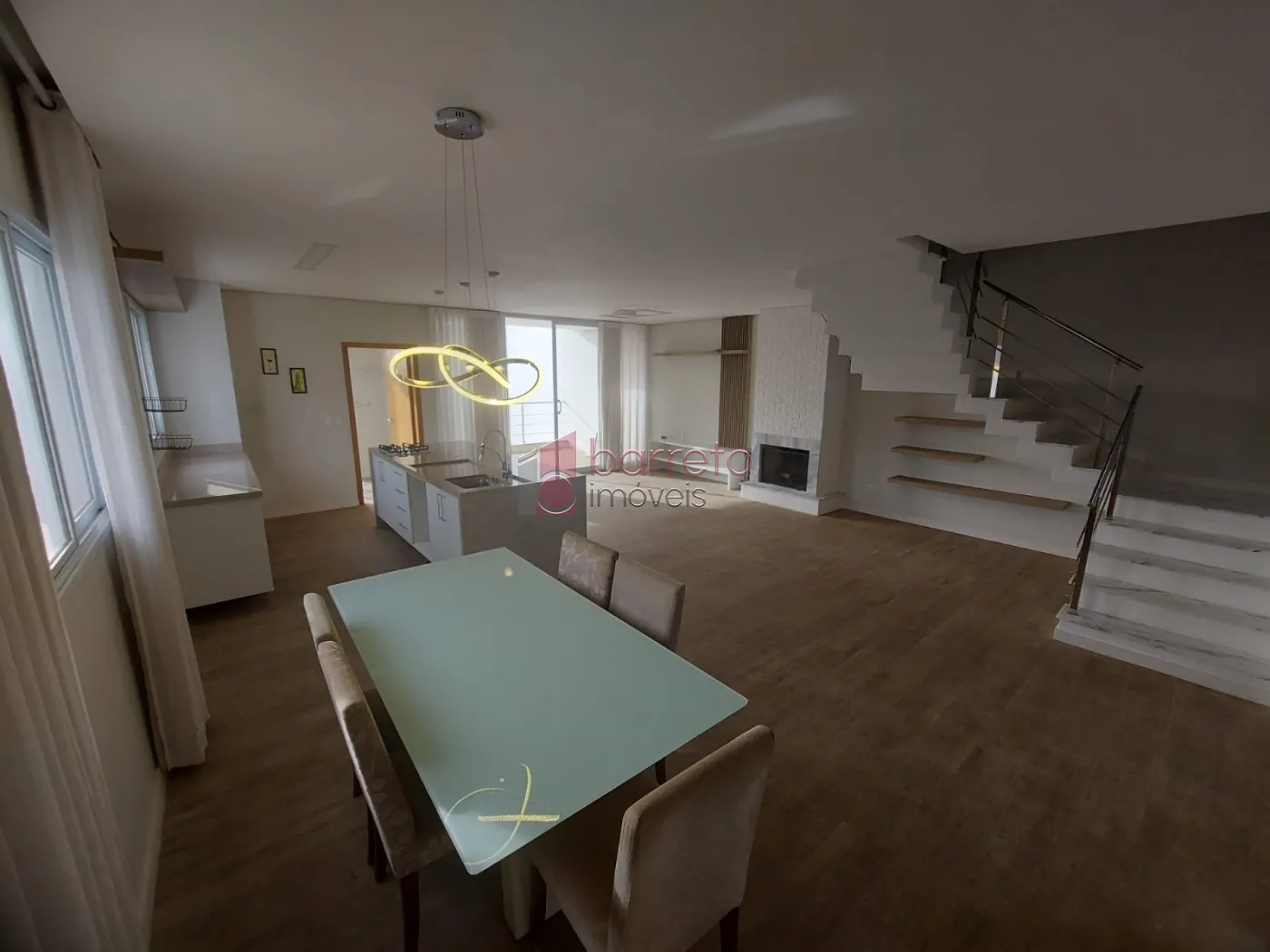 CASA COM PISCINA À VENDA NO RESIDENCIAL NOVE DE JULHO EM JUNDIAÍ/SP