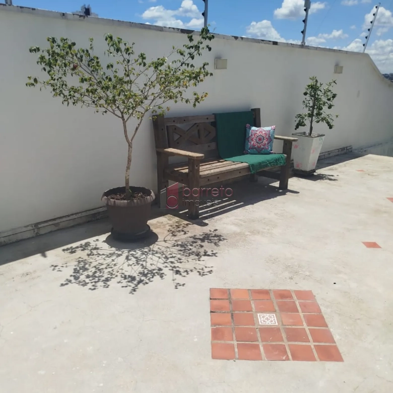 CASA COM PISCINA À VENDA NO RESIDENCIAL NOVE DE JULHO EM JUNDIAÍ/SP