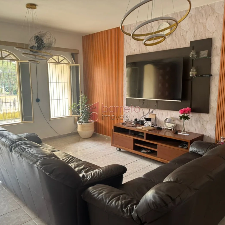 CASA À VENDA NO RECANTO QUARTO CENTENÁRIO EM JUNDIAÍ/SP